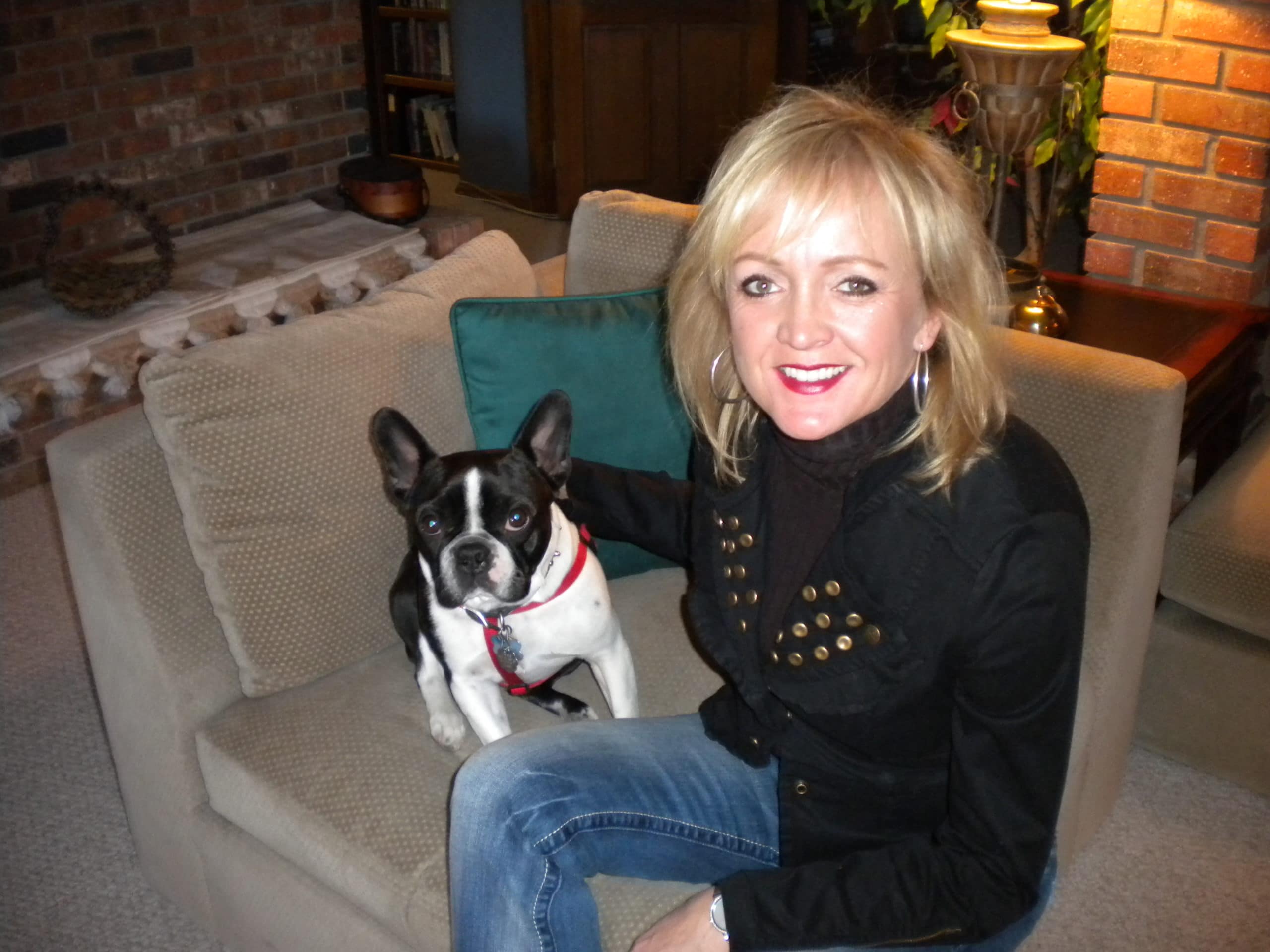 Pam after losing 53 pounds with Dr Ethan Lazarus medical weight loss doctor in Denver Colorado