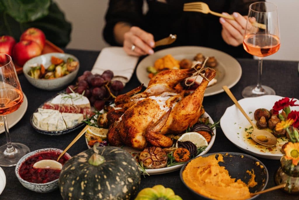 Thanksgiving Dinner Holiday Weight Loss Tips